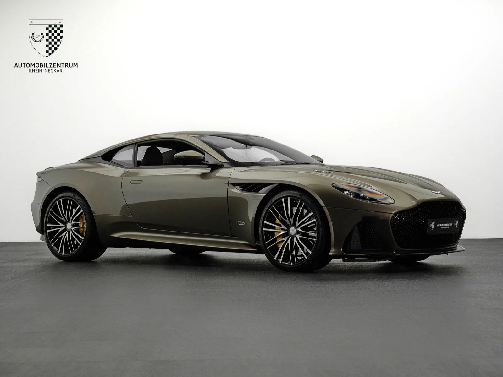 2021 Aston Martin DBS Superleggera, 9/30