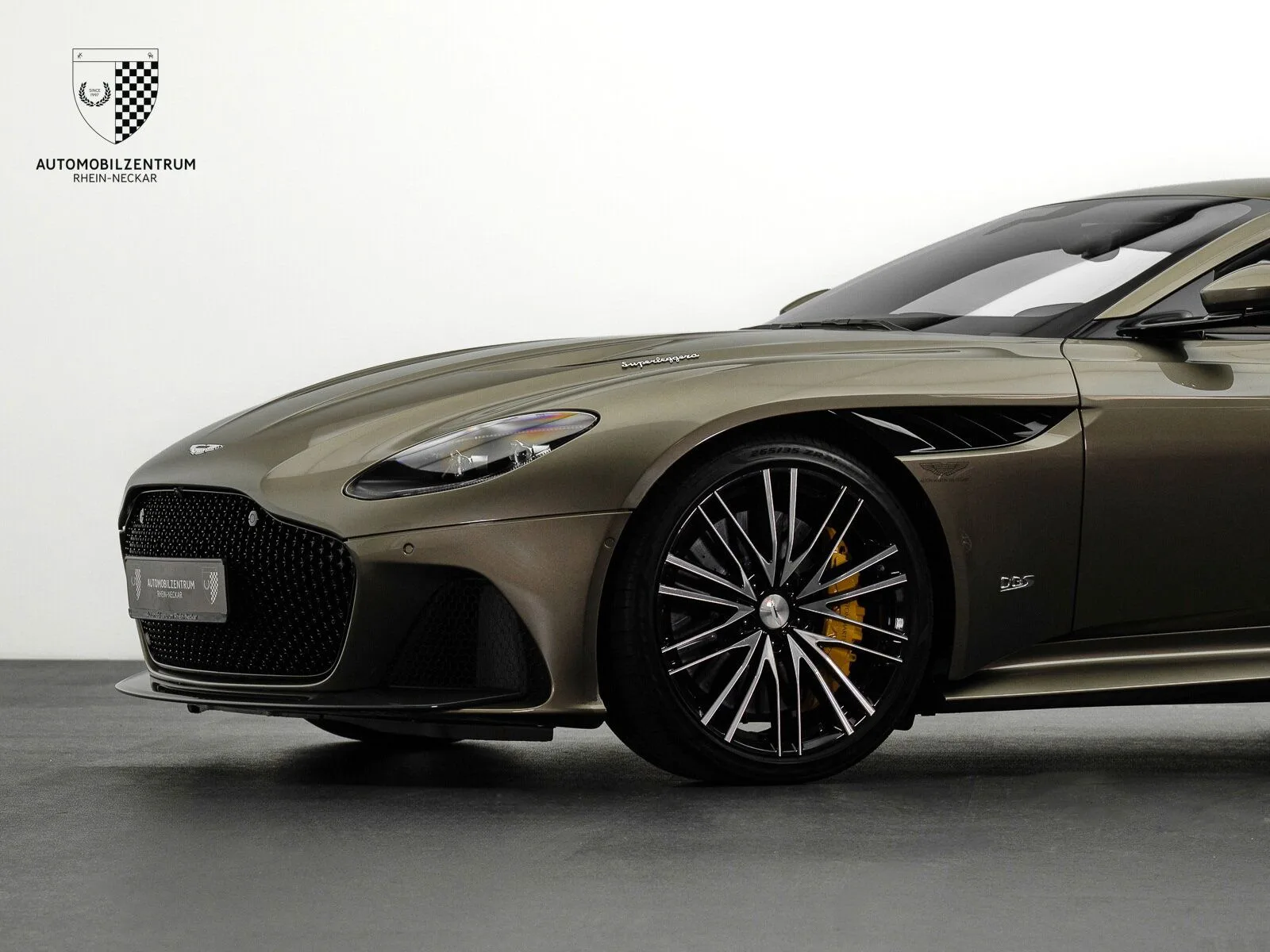 2021 Aston Martin DBS Superleggera, 27/30