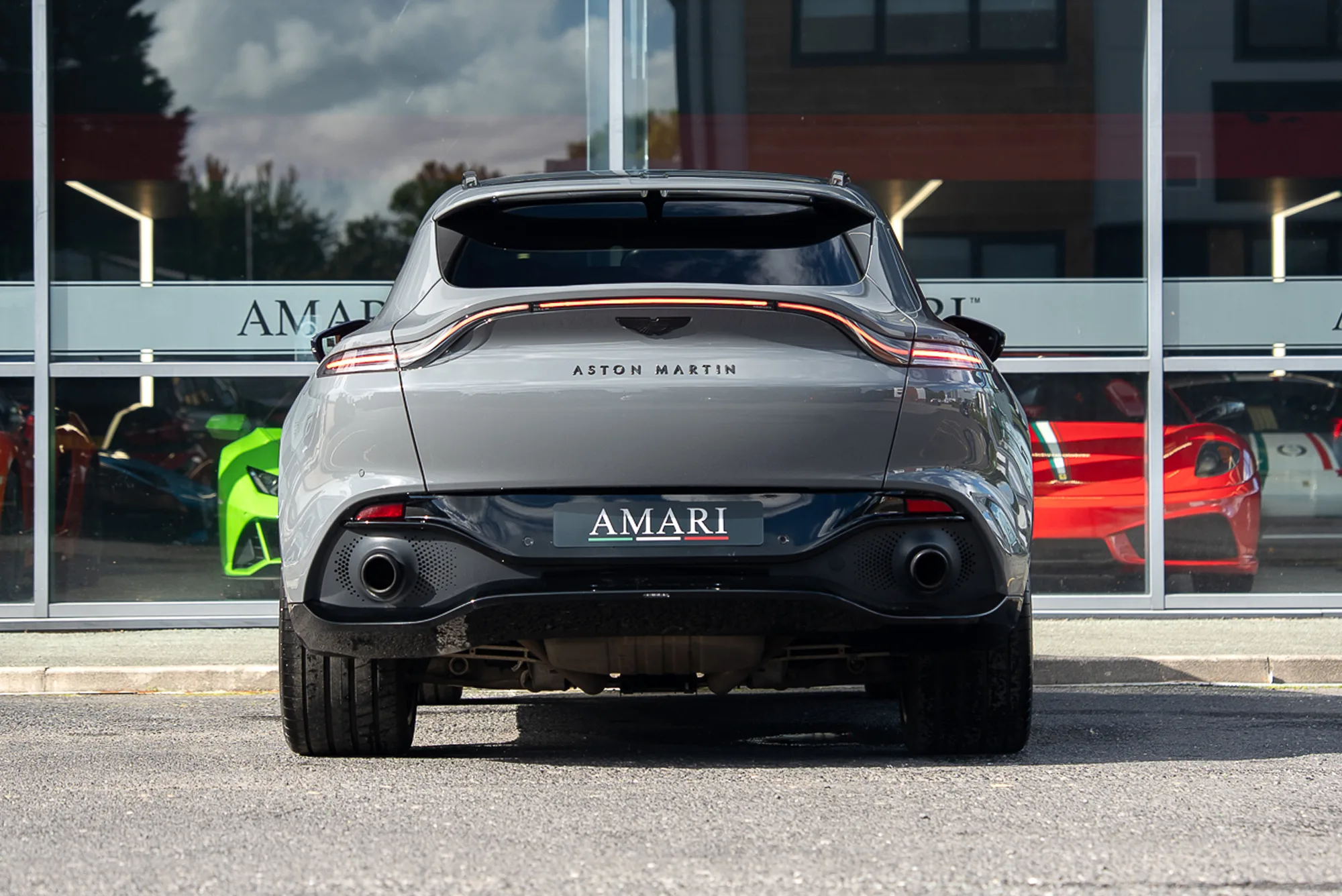 2021 Aston Martin DBX V8, 7/30
