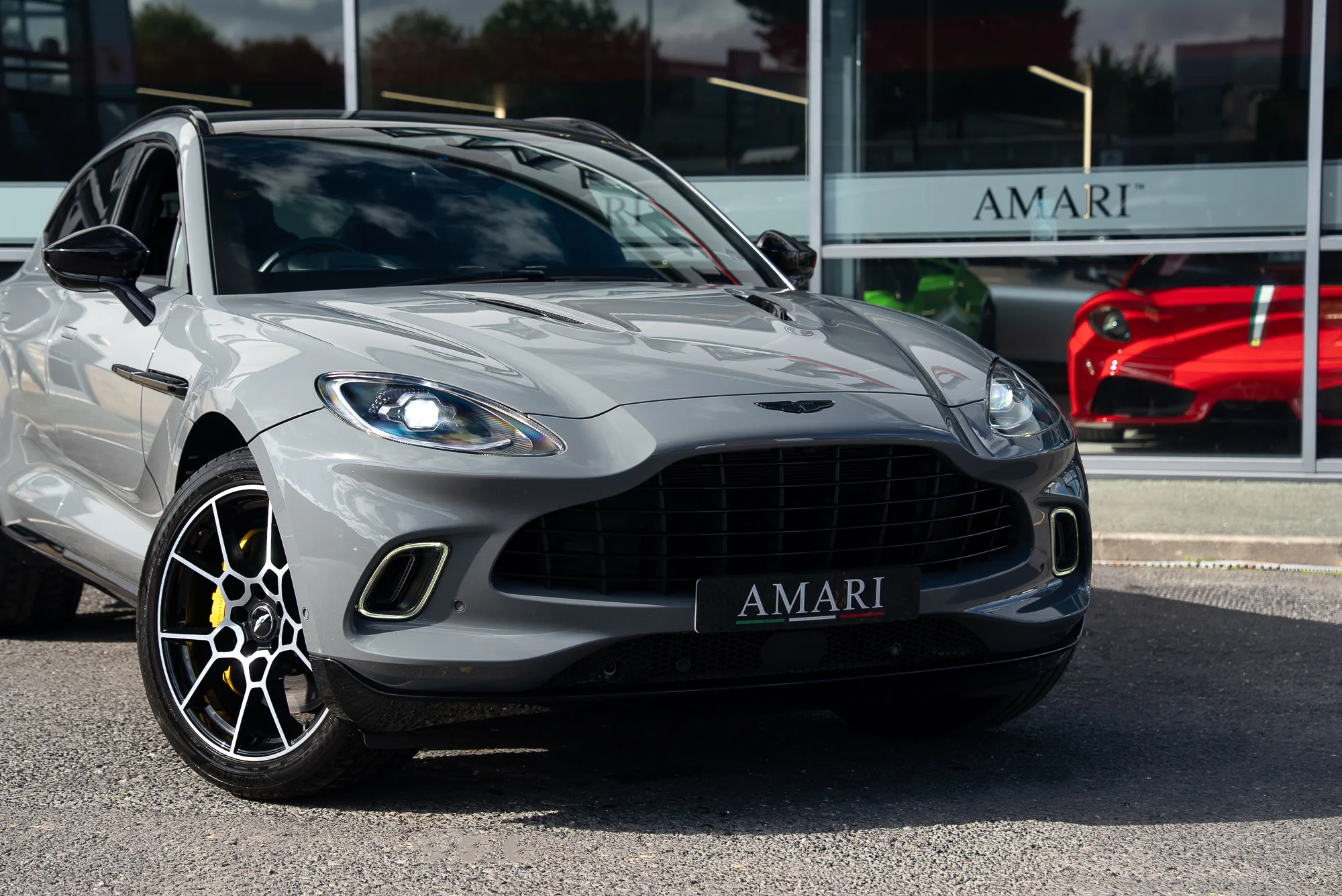 2021 Aston Martin DBX V8, 11/30