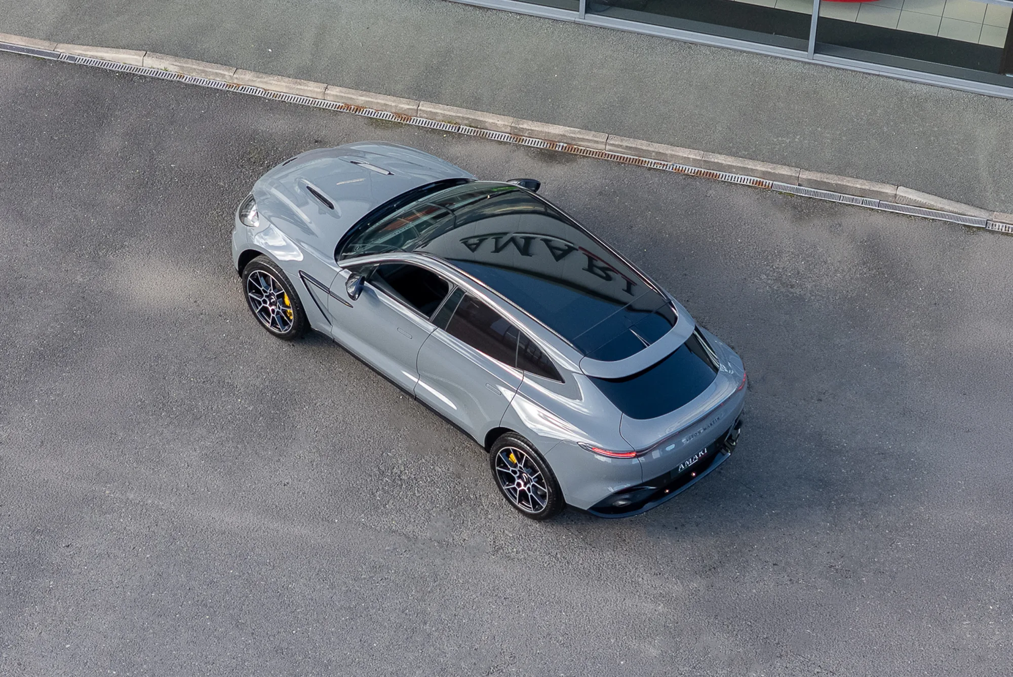 2021 Aston Martin DBX V8, 22/30