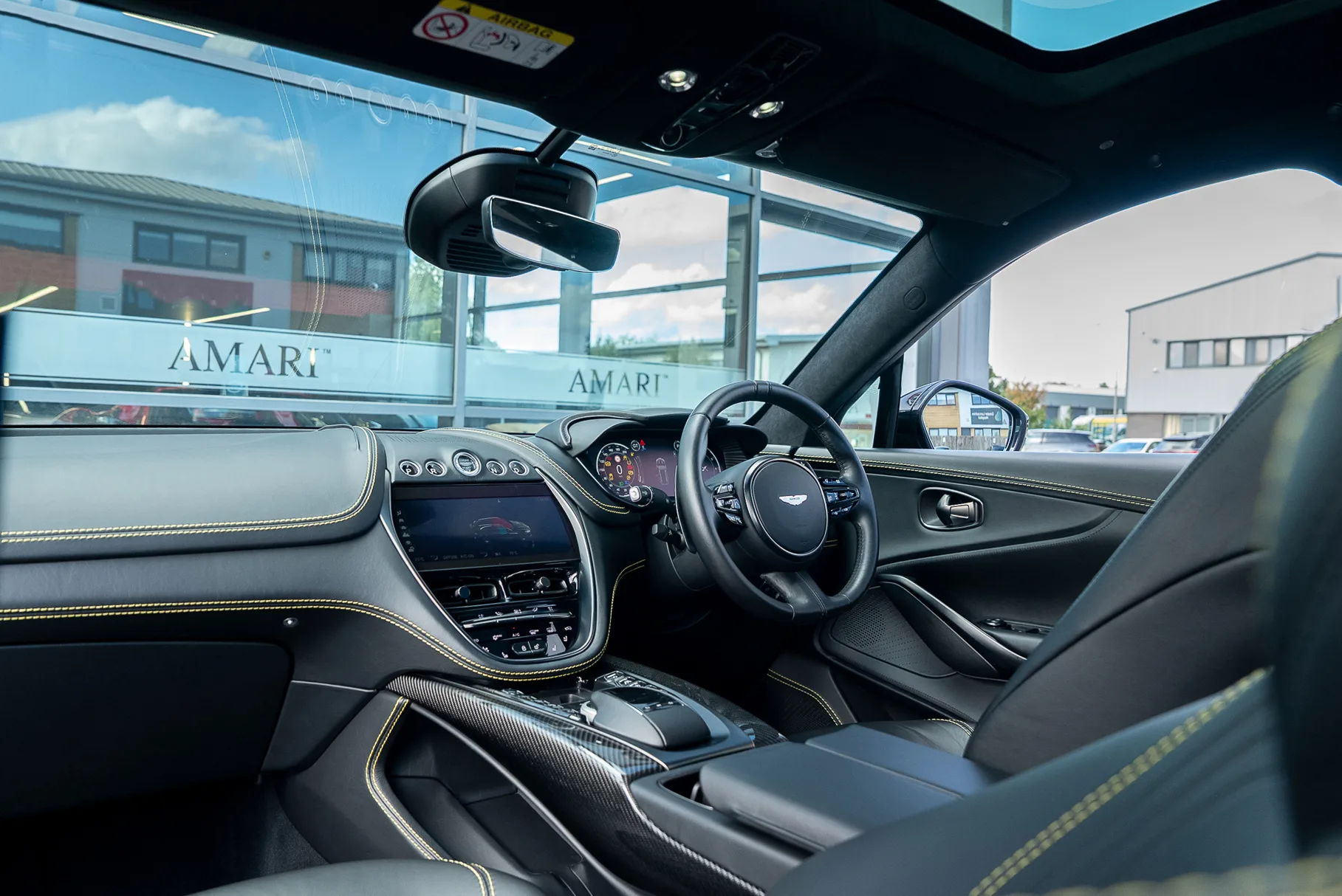 2021 Aston Martin DBX V8, 23/30