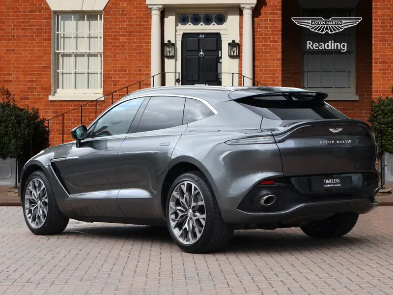 2021 Aston Martin DBX, 2/30