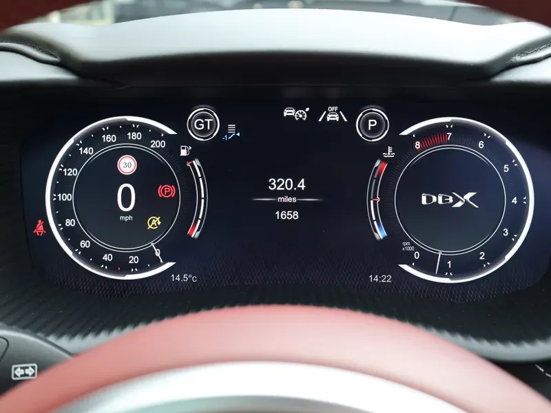 2021 Aston Martin DBX, 6/30