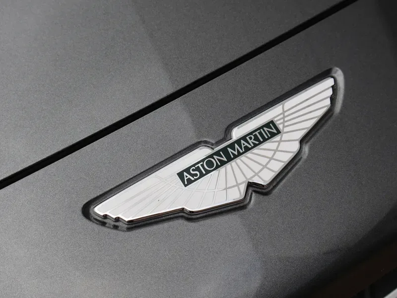 2021 Aston Martin DBX, 8/30