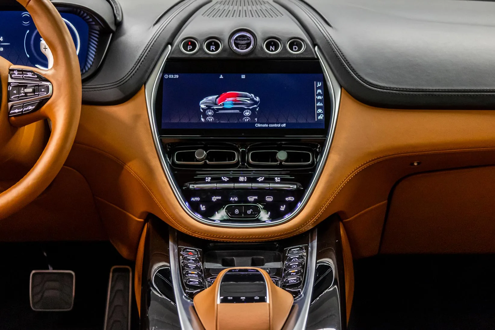 2021 Aston Martin DBX, 10/24
