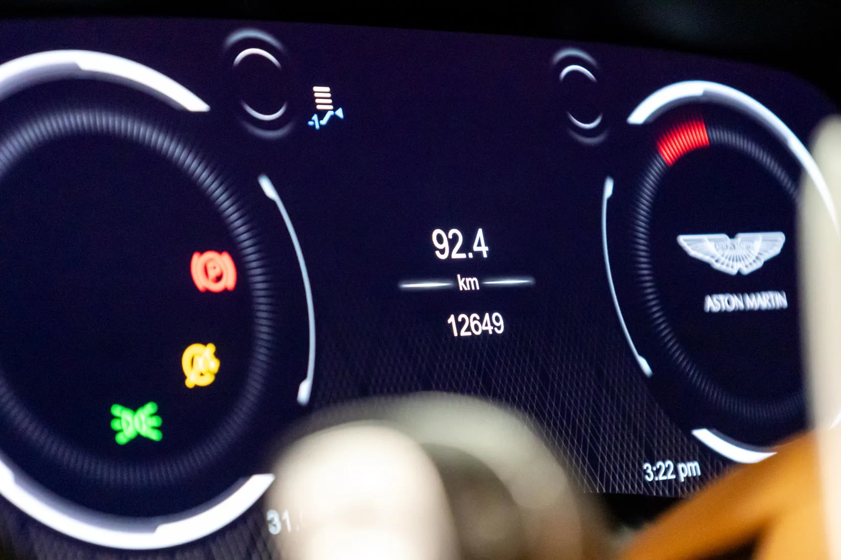 2021 Aston Martin DBX, 11/24