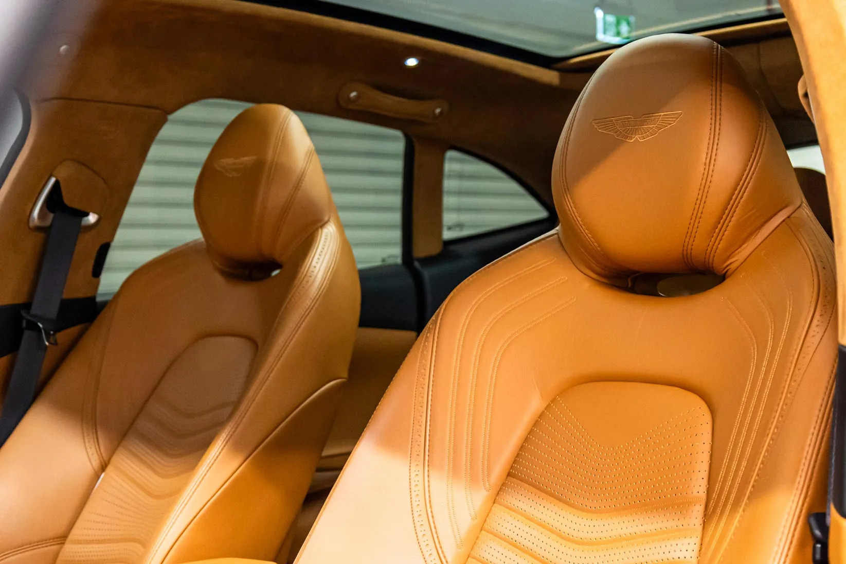 2021 Aston Martin DBX, 16/24