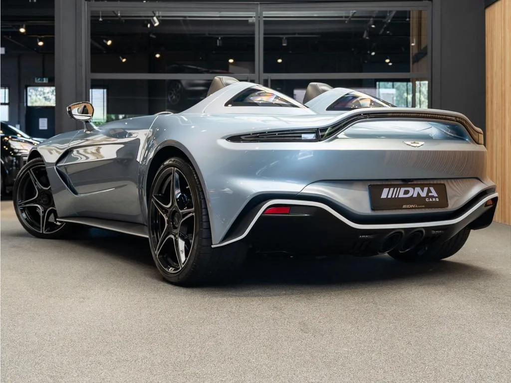 2021 Aston Martin V12 Speedster, 4/30