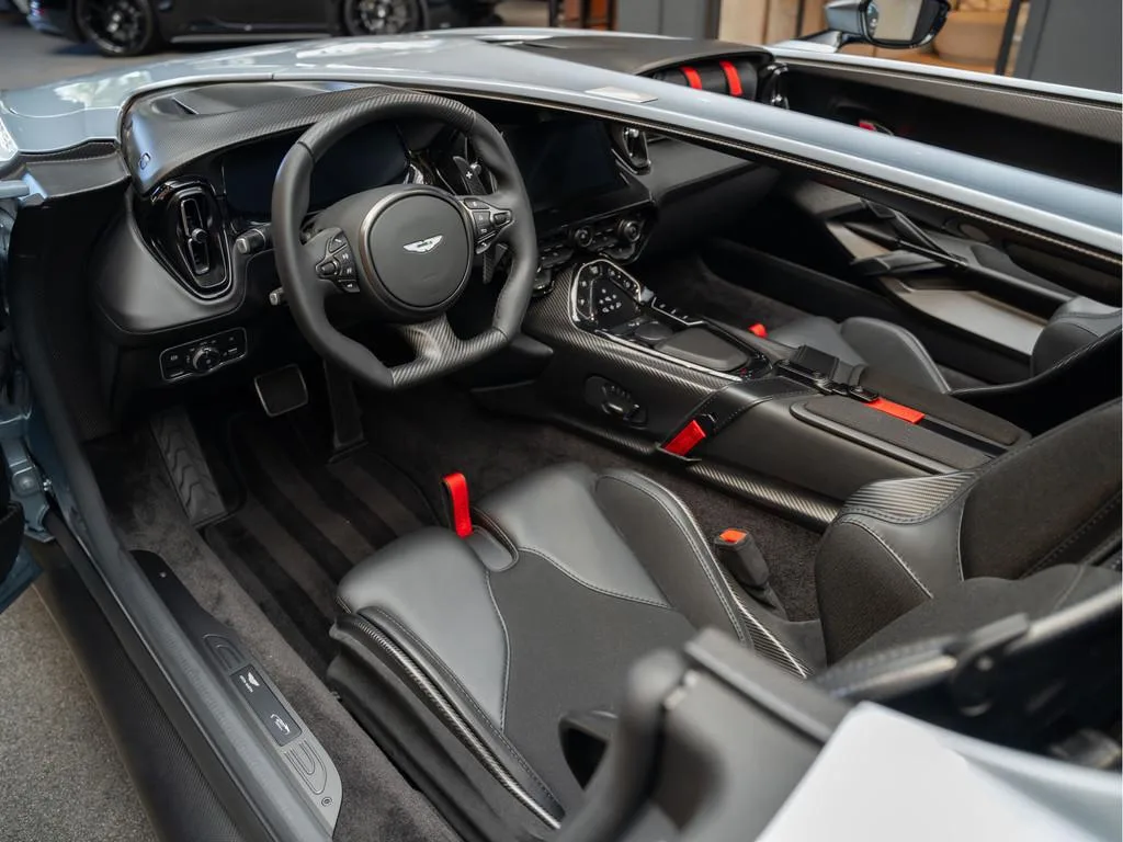 2021 Aston Martin V12 Speedster, 7/30