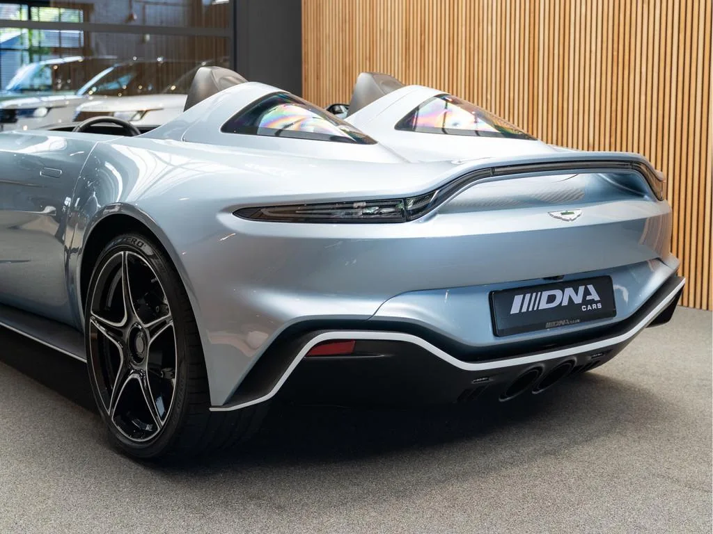 2021 Aston Martin V12 Speedster, 11/30