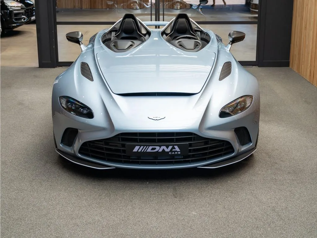 2021 Aston Martin V12 Speedster, 14/30