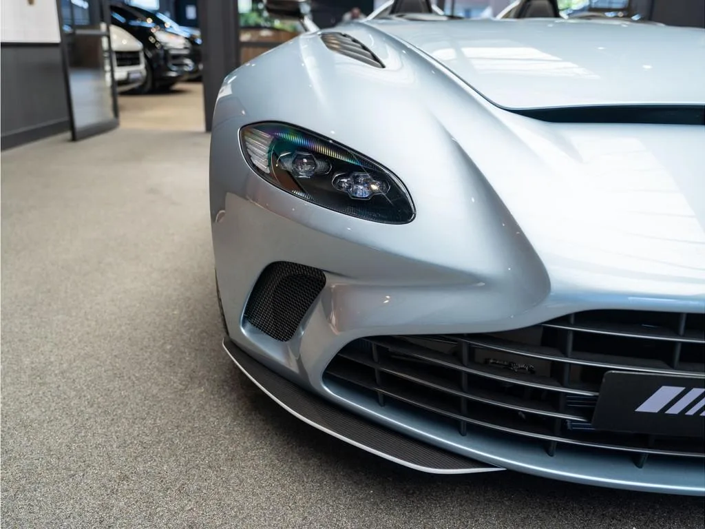 2021 Aston Martin V12 Speedster, 16/30
