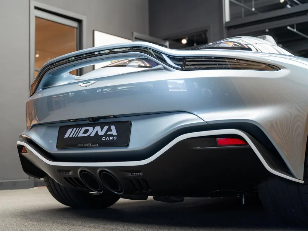 2021 Aston Martin V12 Speedster, 27/30