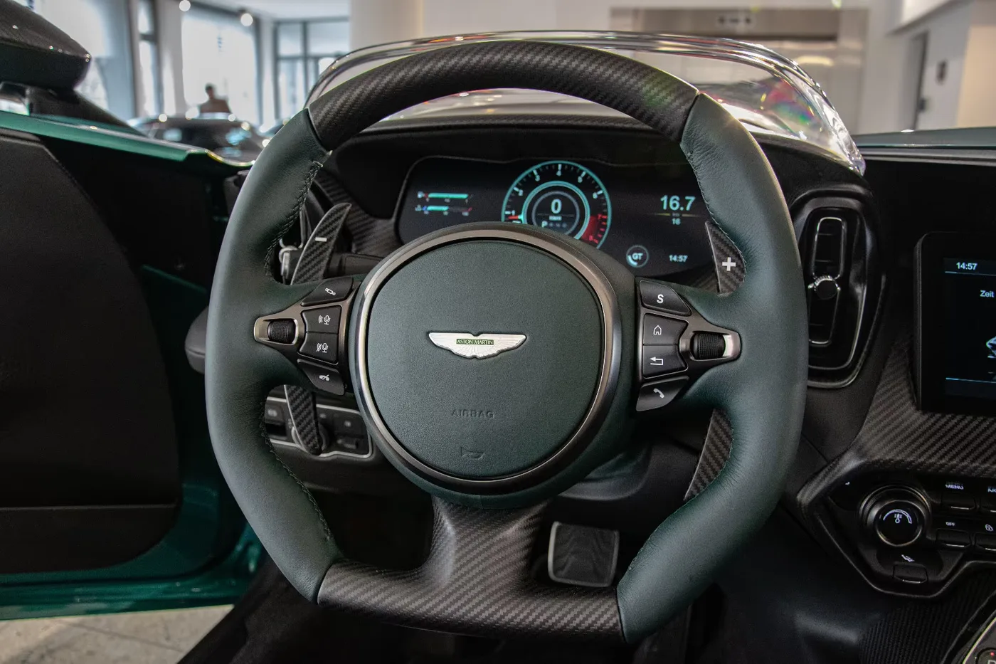 2021 Aston Martin V12 Speedster offered by a specialist dealer in Haar, Germany, photo 11 of 30