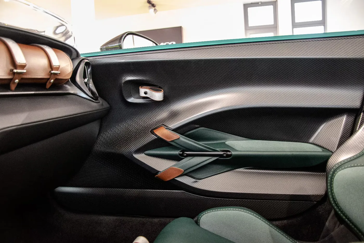 2021 Aston Martin V12 Speedster offered by a specialist dealer in Haar, Germany, photo 16 of 30