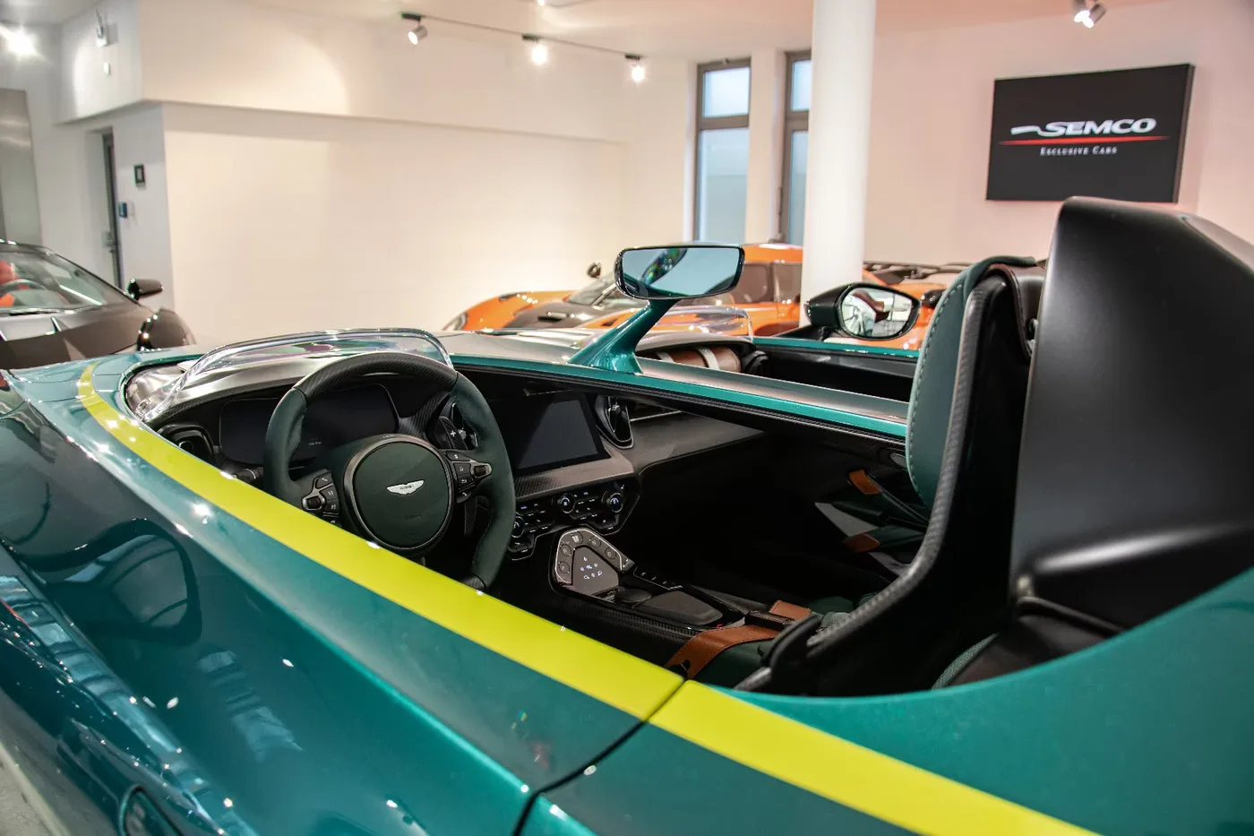 2021 Aston Martin V12 Speedster offered by a specialist dealer in Haar, Germany, photo 22 of 30