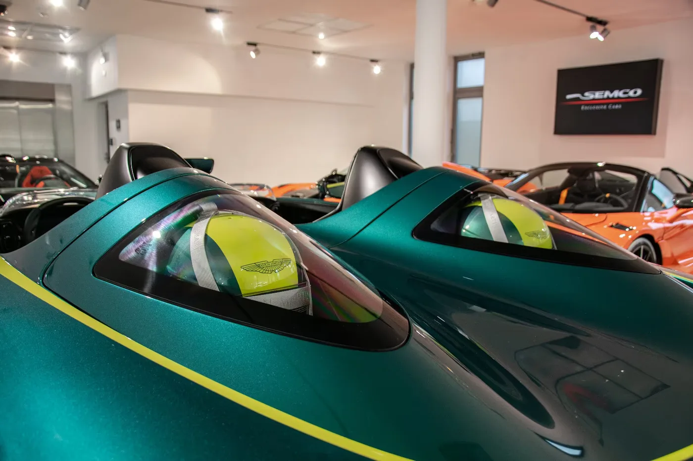 2021 Aston Martin V12 Speedster offered by a specialist dealer in Haar, Germany, photo 23 of 30