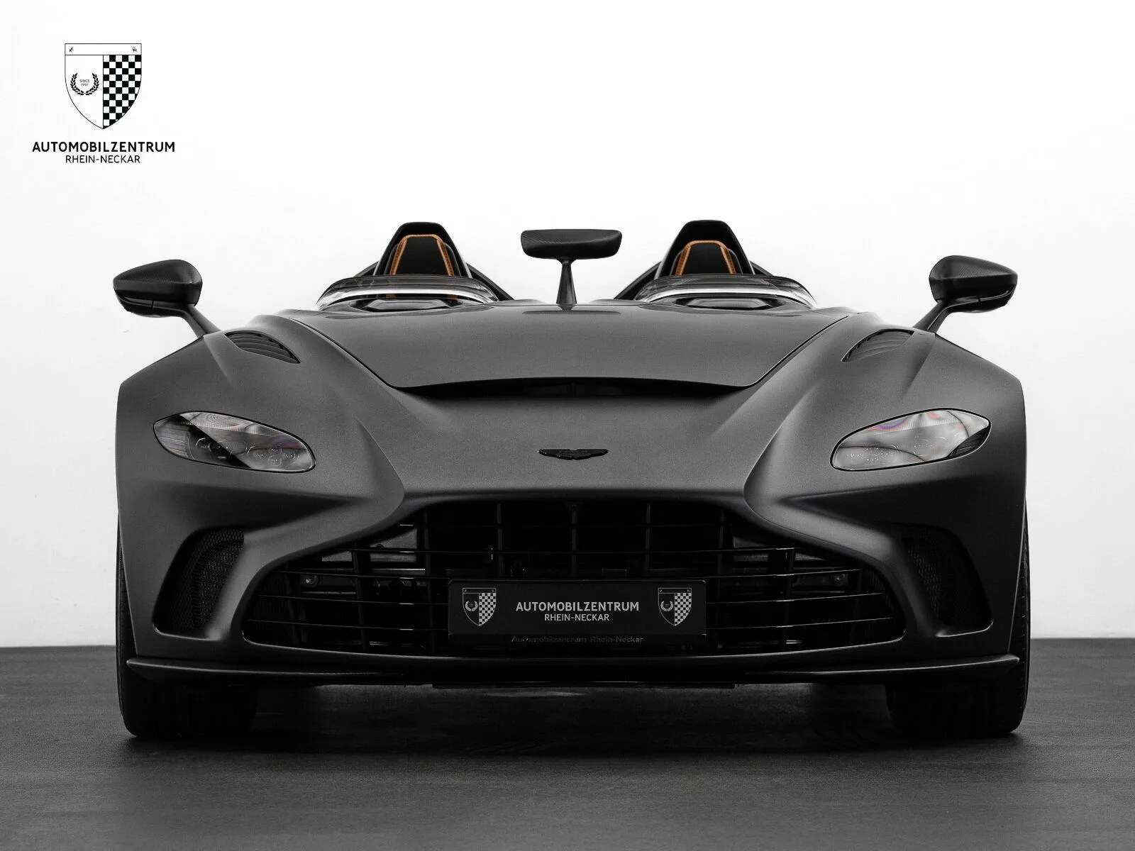 2021 Aston Martin V12 Speedster, 2/30