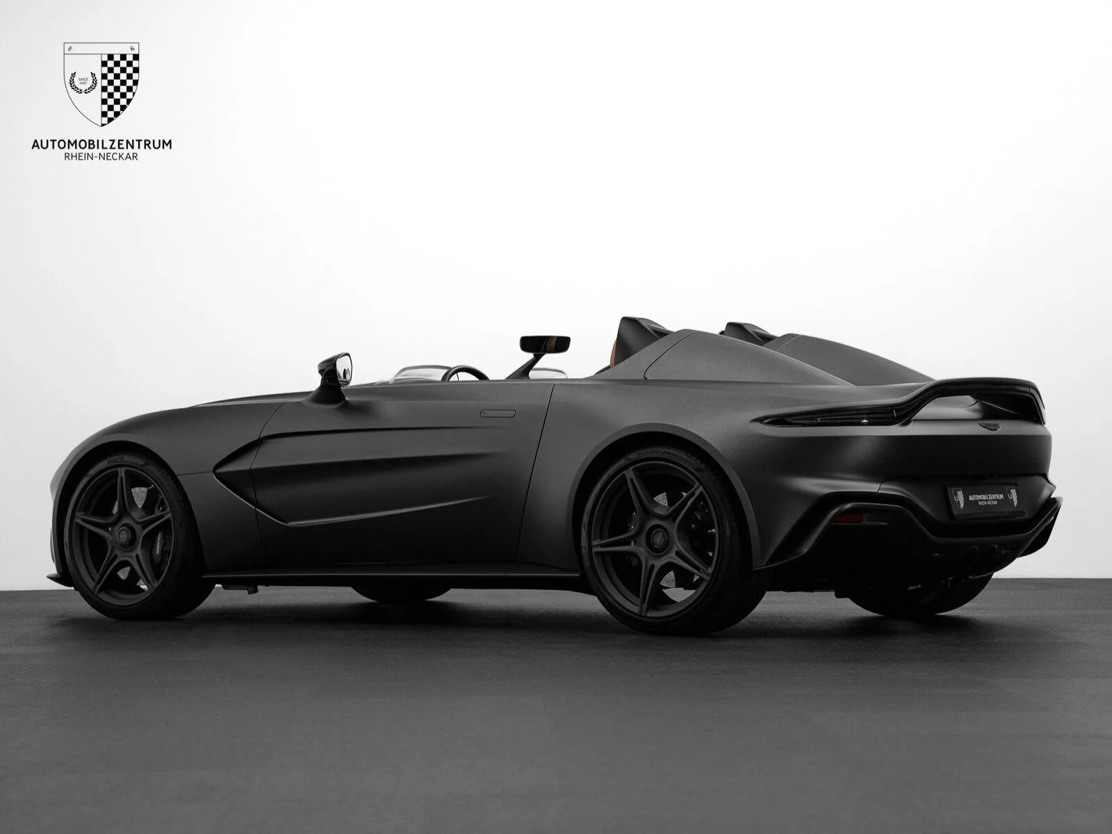 2021 Aston Martin V12 Speedster, 6/30
