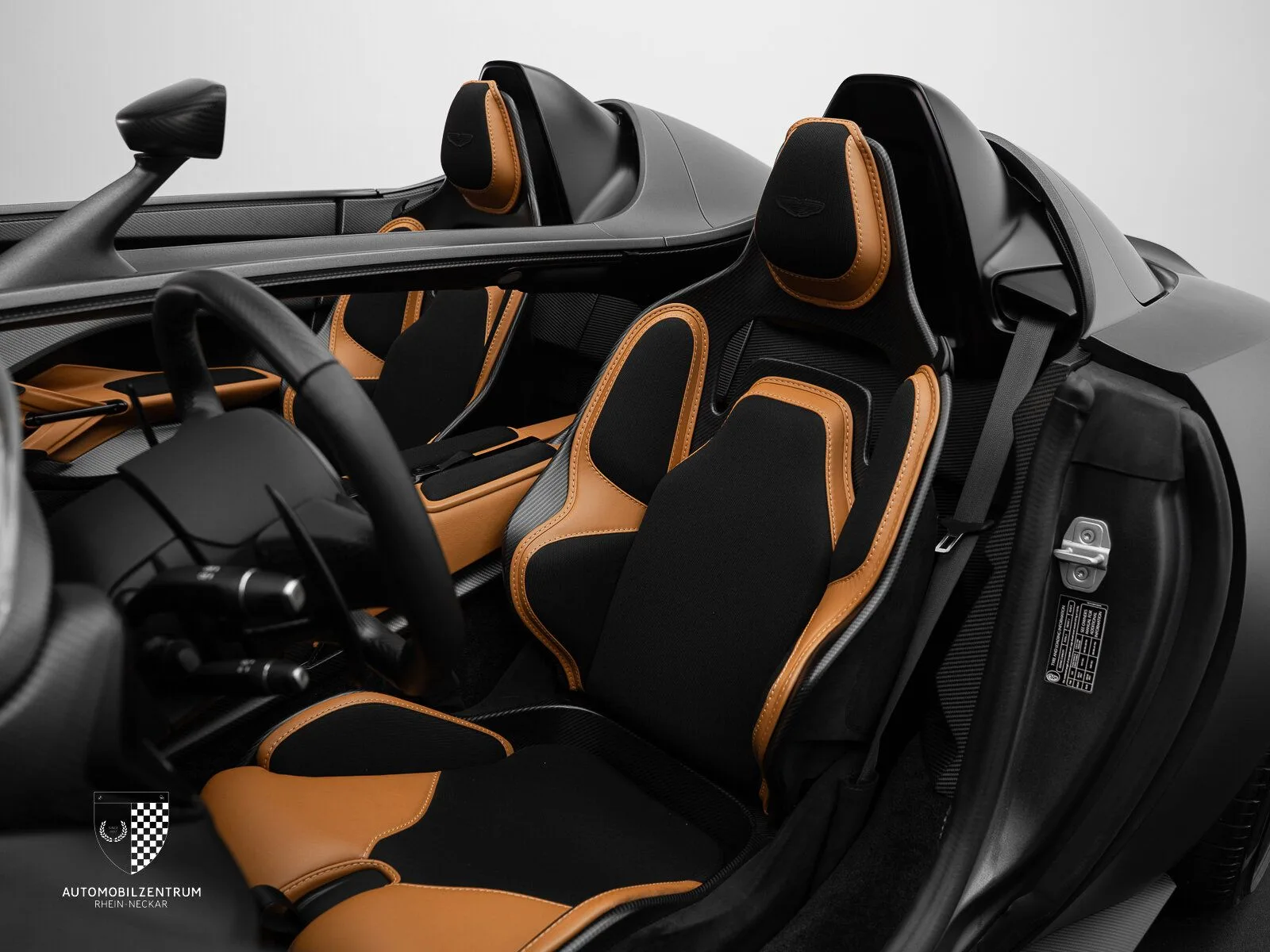 2021 Aston Martin V12 Speedster, 13/30