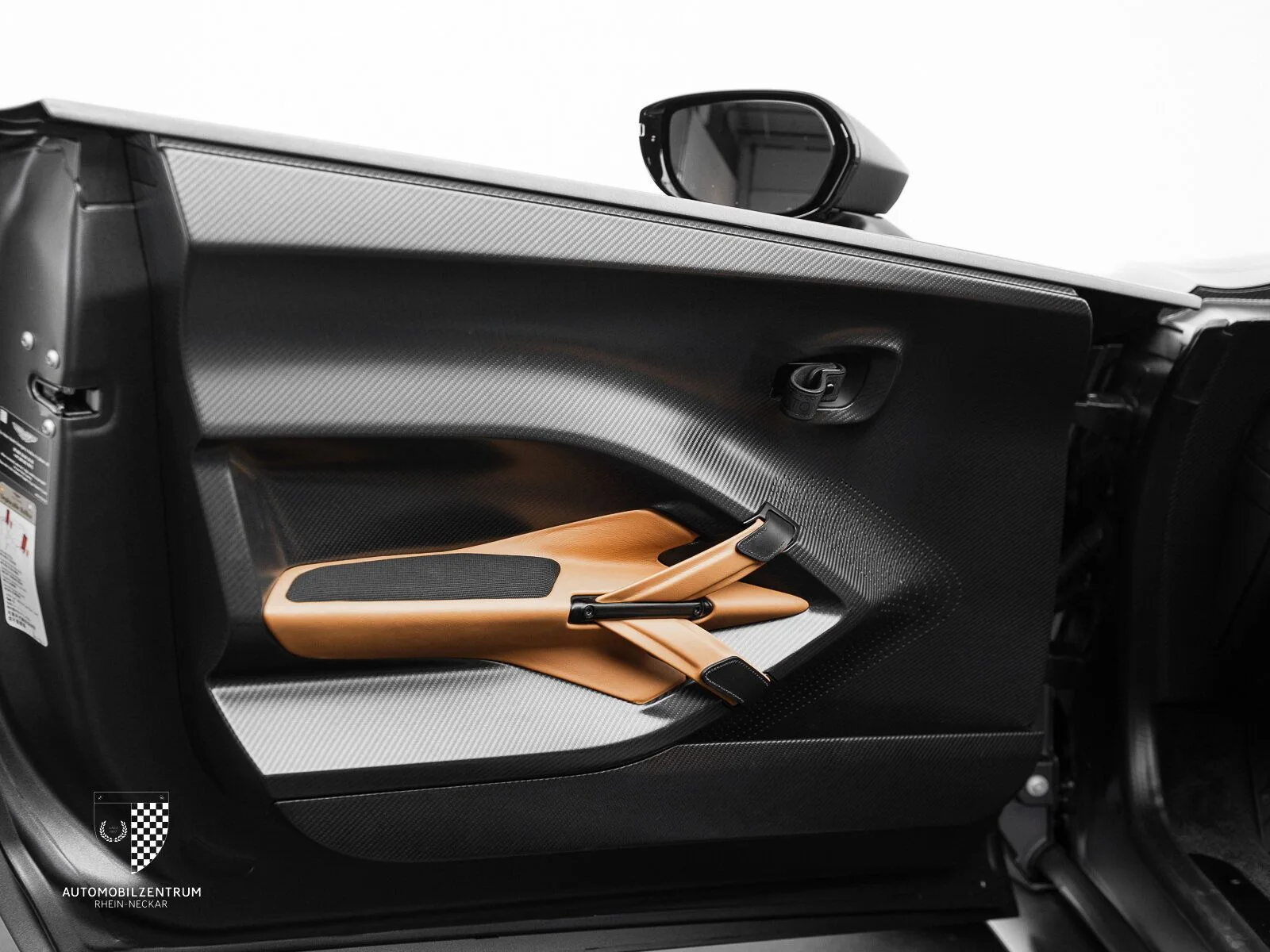 2021 Aston Martin V12 Speedster, 17/30