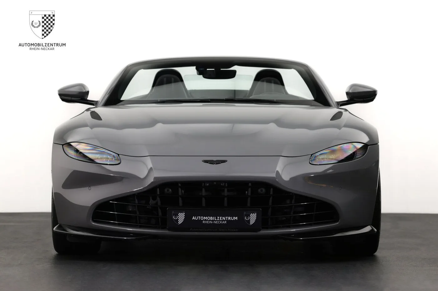 2021 Aston Martin V8 Vantage Roadster offered by a supercar dealer in Viernheim, Germany, photo 2 of 25