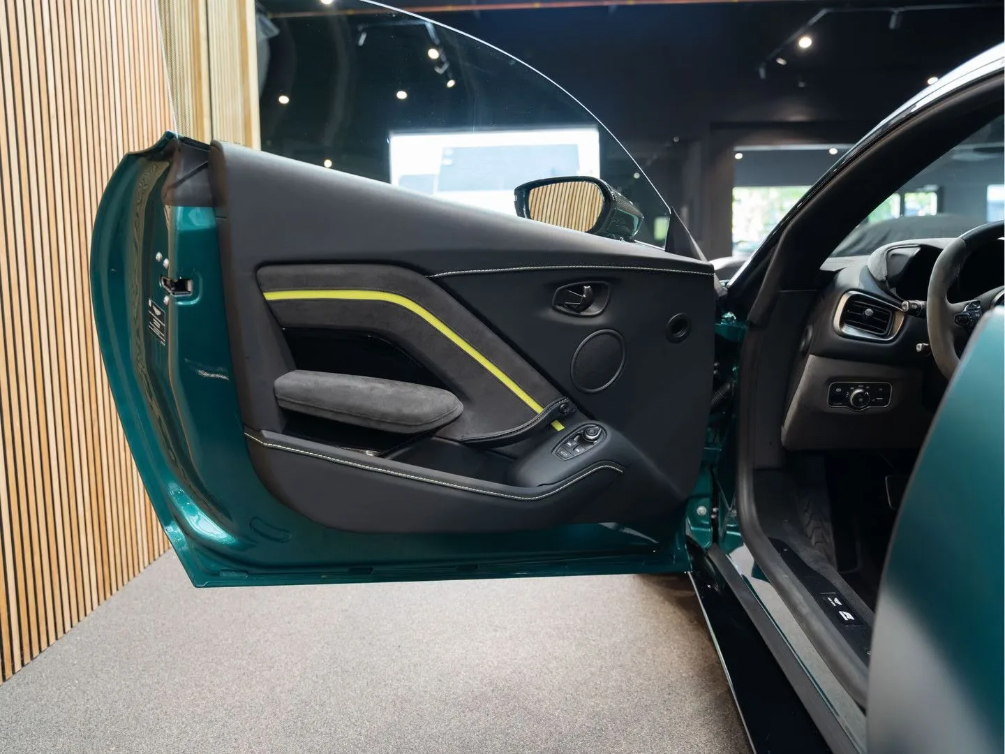 2021 Aston Martin Vantage F1 Edition, 6/30