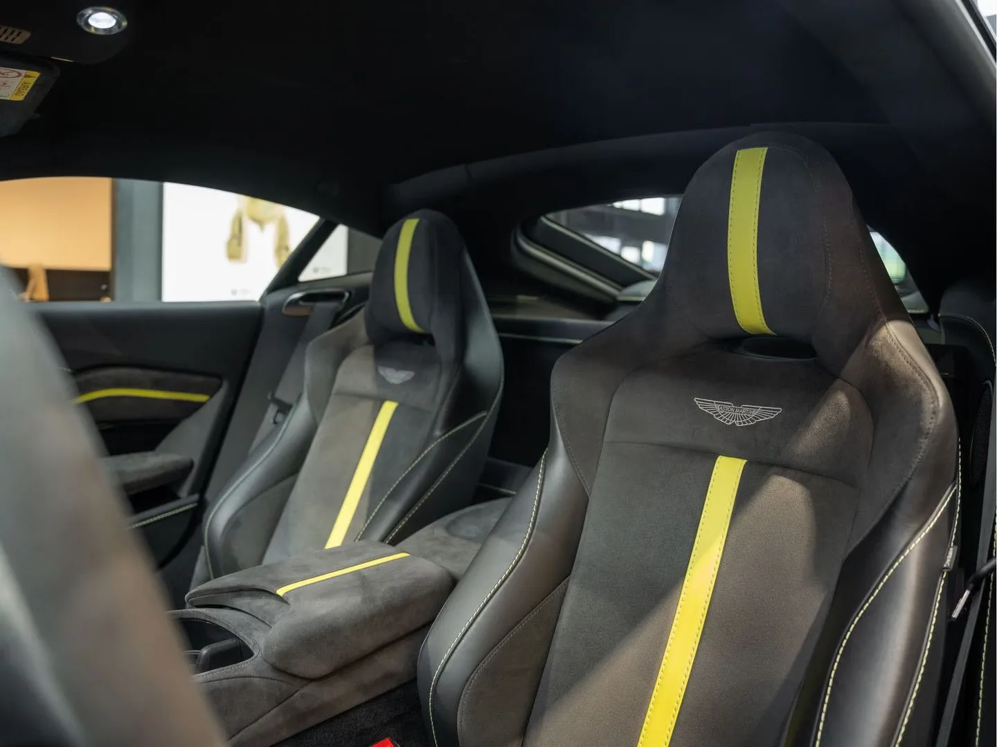 2021 Aston Martin Vantage F1 Edition, 8/30