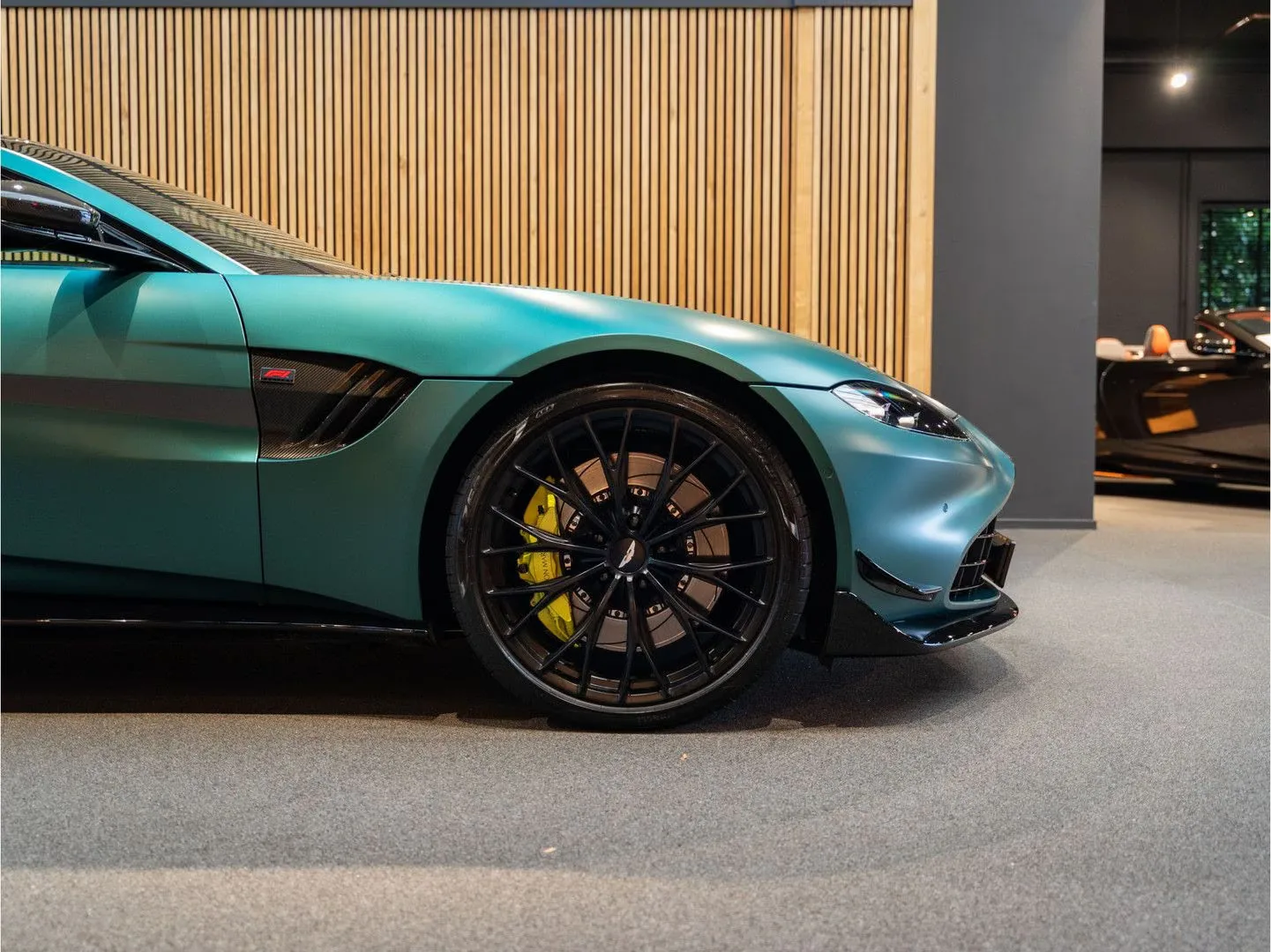 2021 Aston Martin Vantage F1 Edition, 12/30