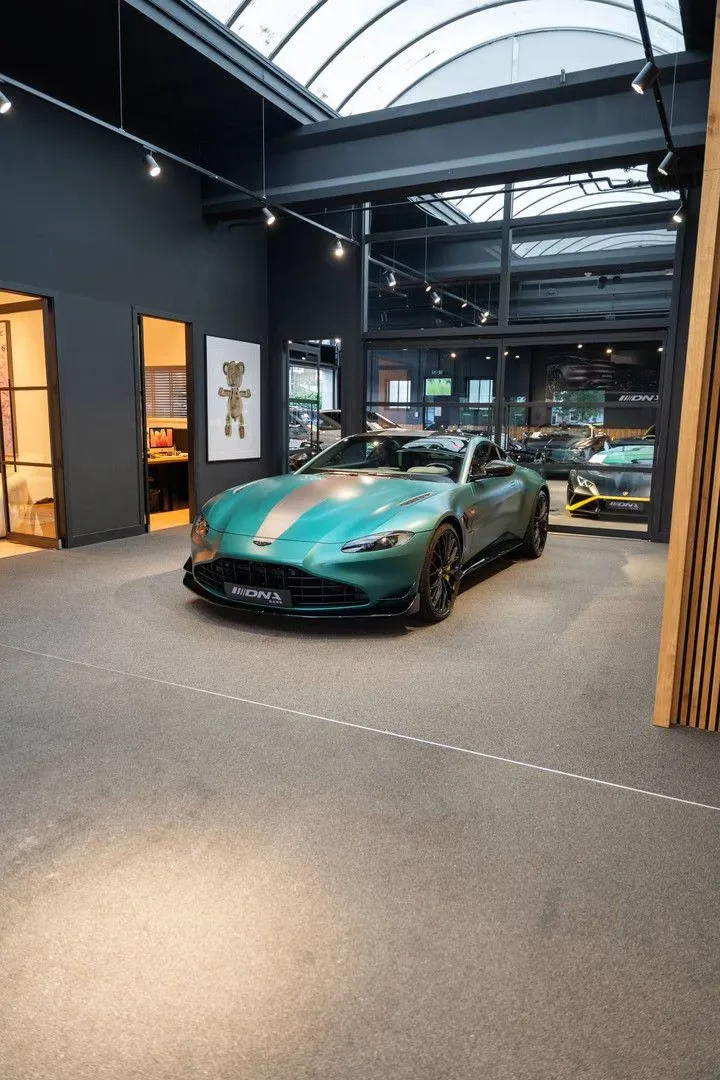 2021 Aston Martin Vantage F1 Edition, 25/30