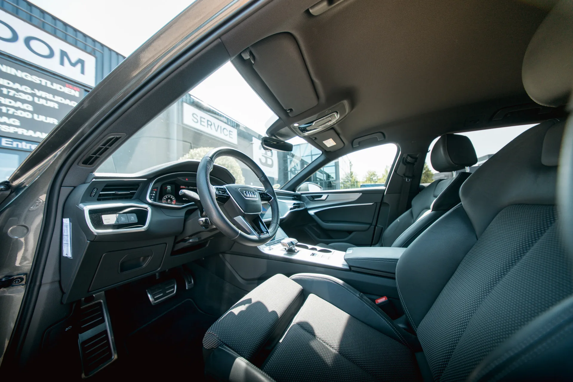 2021 Audi A6 Avant 45 TFSI S edition, 3/26