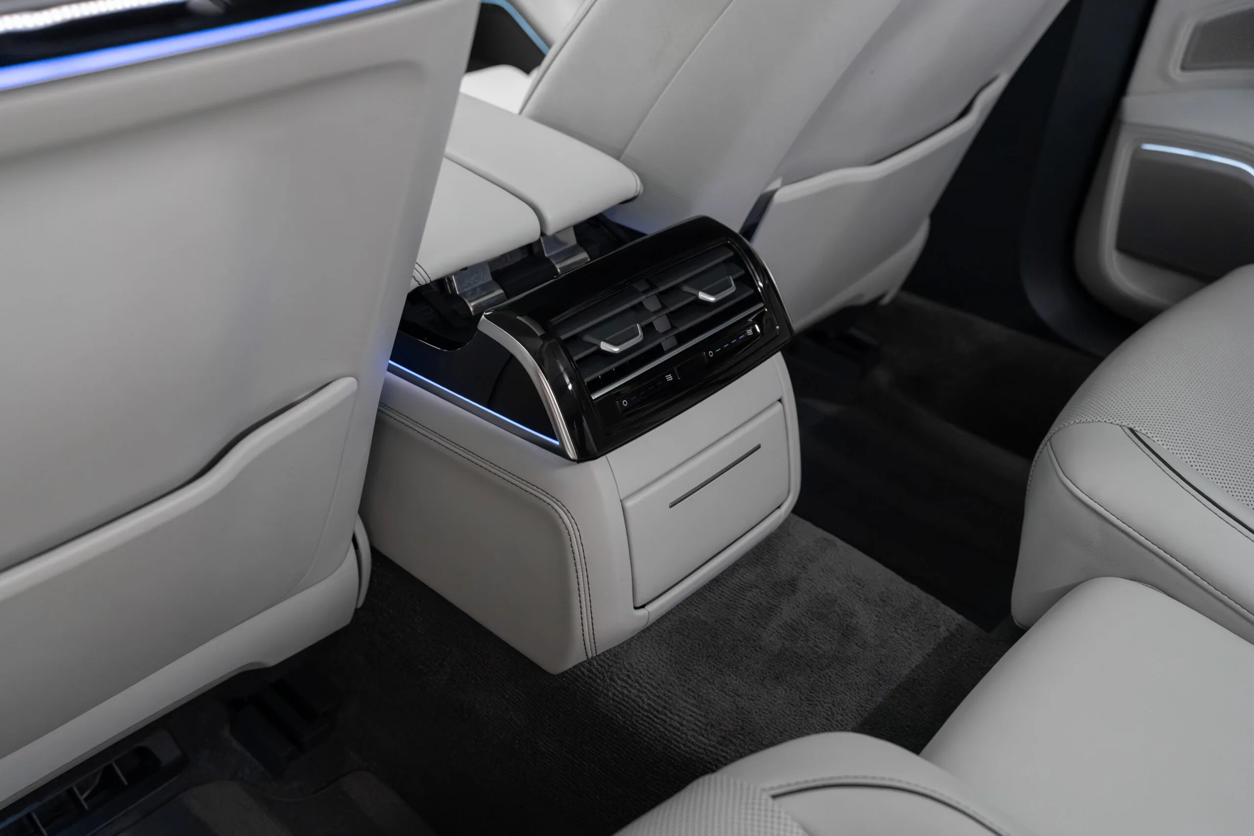 2021 Audi A8 60 TFSI quattro, 12/30