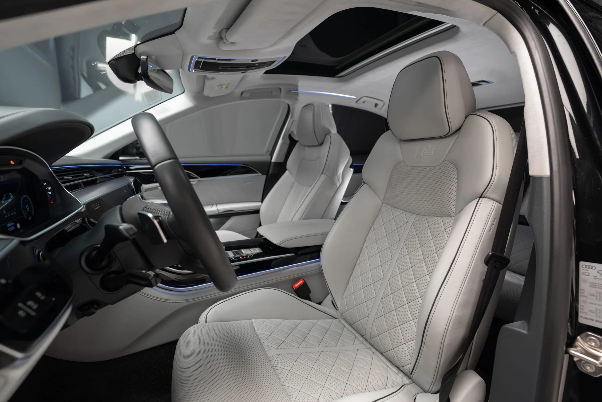 2021 Audi A8 60 TFSI quattro, 26/30