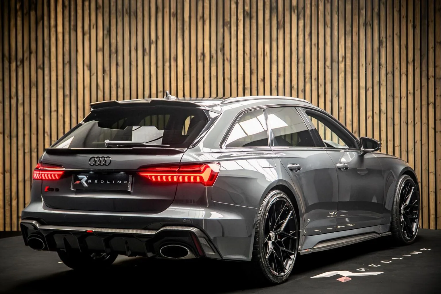 2021 Audi RS6 Avant Carbon Black, 4/30