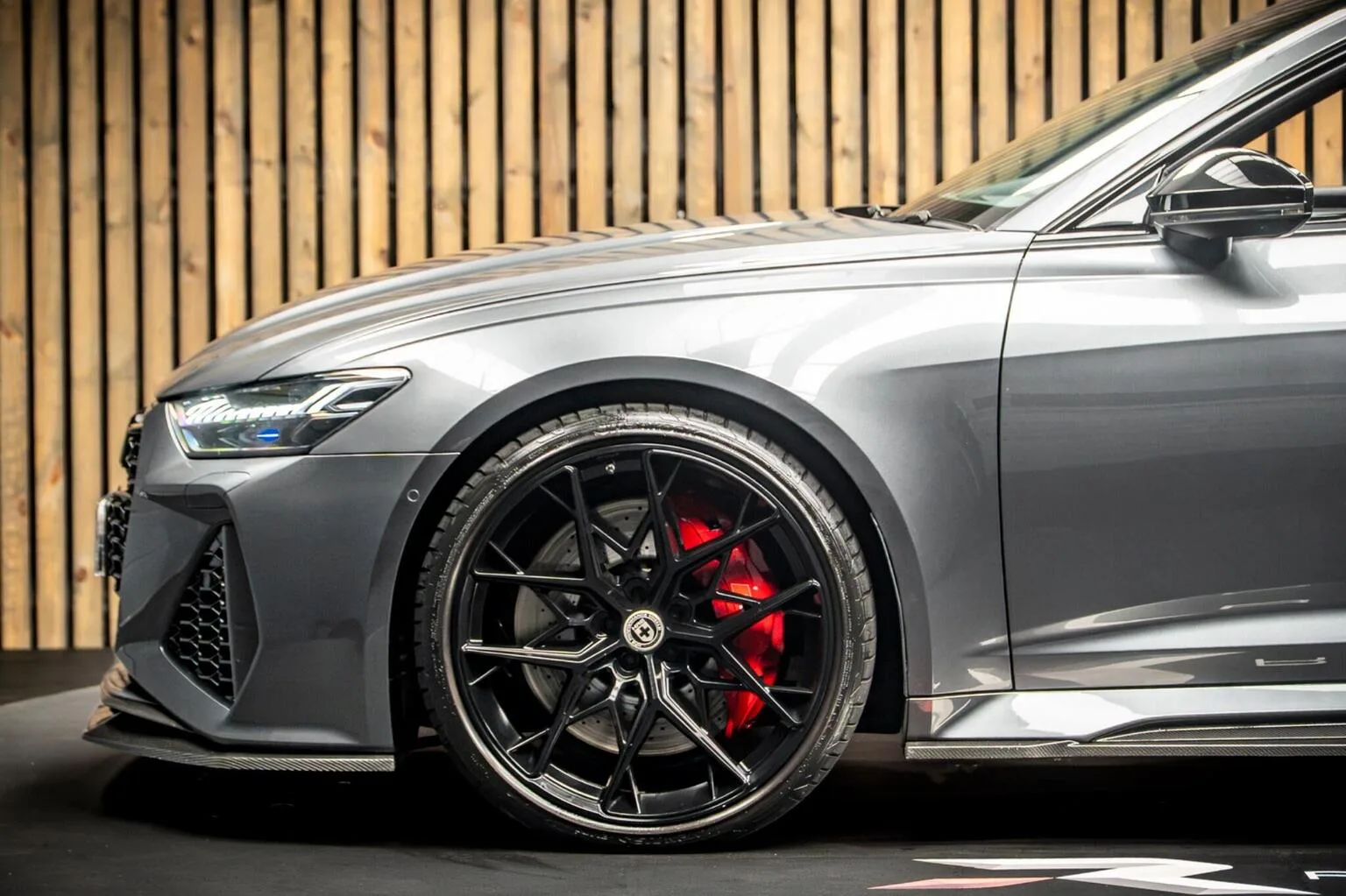 2021 Audi RS6 Avant Carbon Black, 8/30