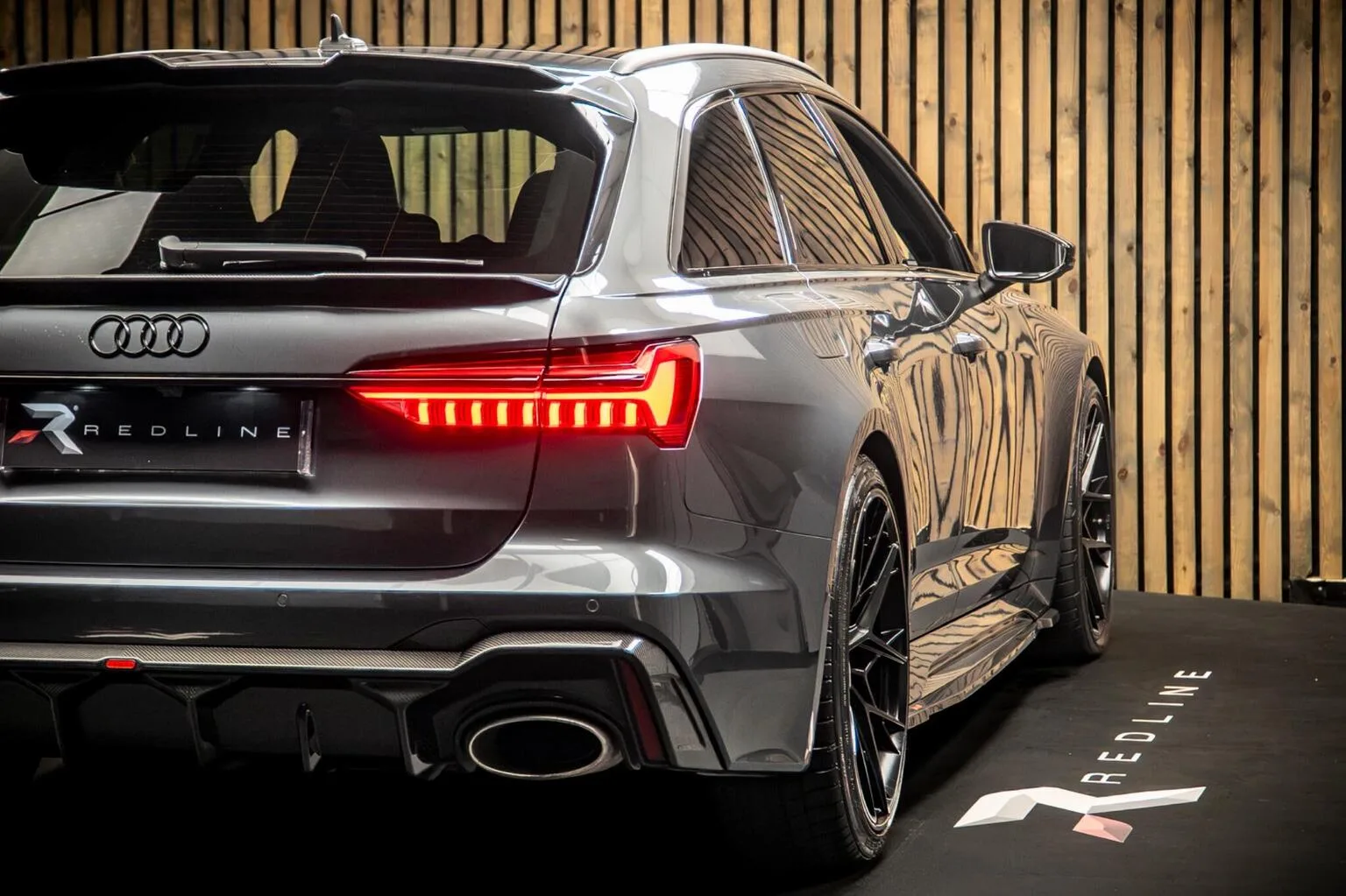 2021 Audi RS6 Avant Carbon Black, 20/30