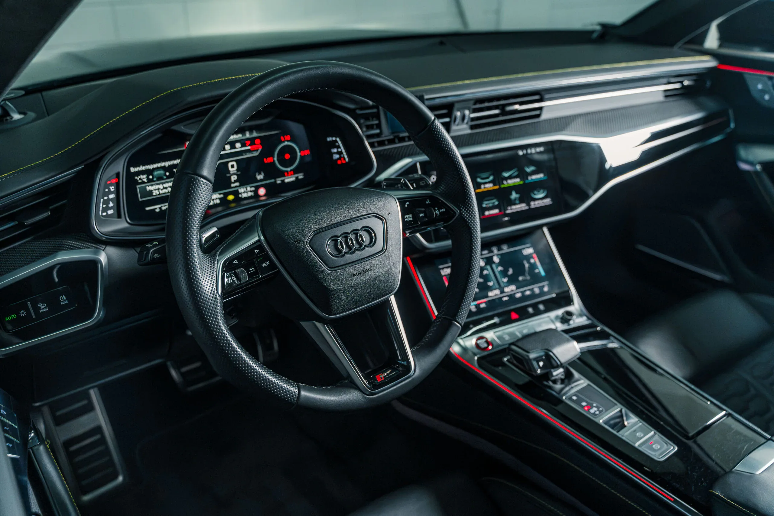 2021 Audi RS6 Avant Urban Automotive, 23/30