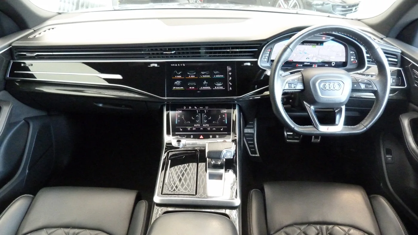 2021 Audi SQ8 angeboten von einer Vertragshändlergruppe in Cardiff, Vereinigtes Königreich, Foto 4 von 25