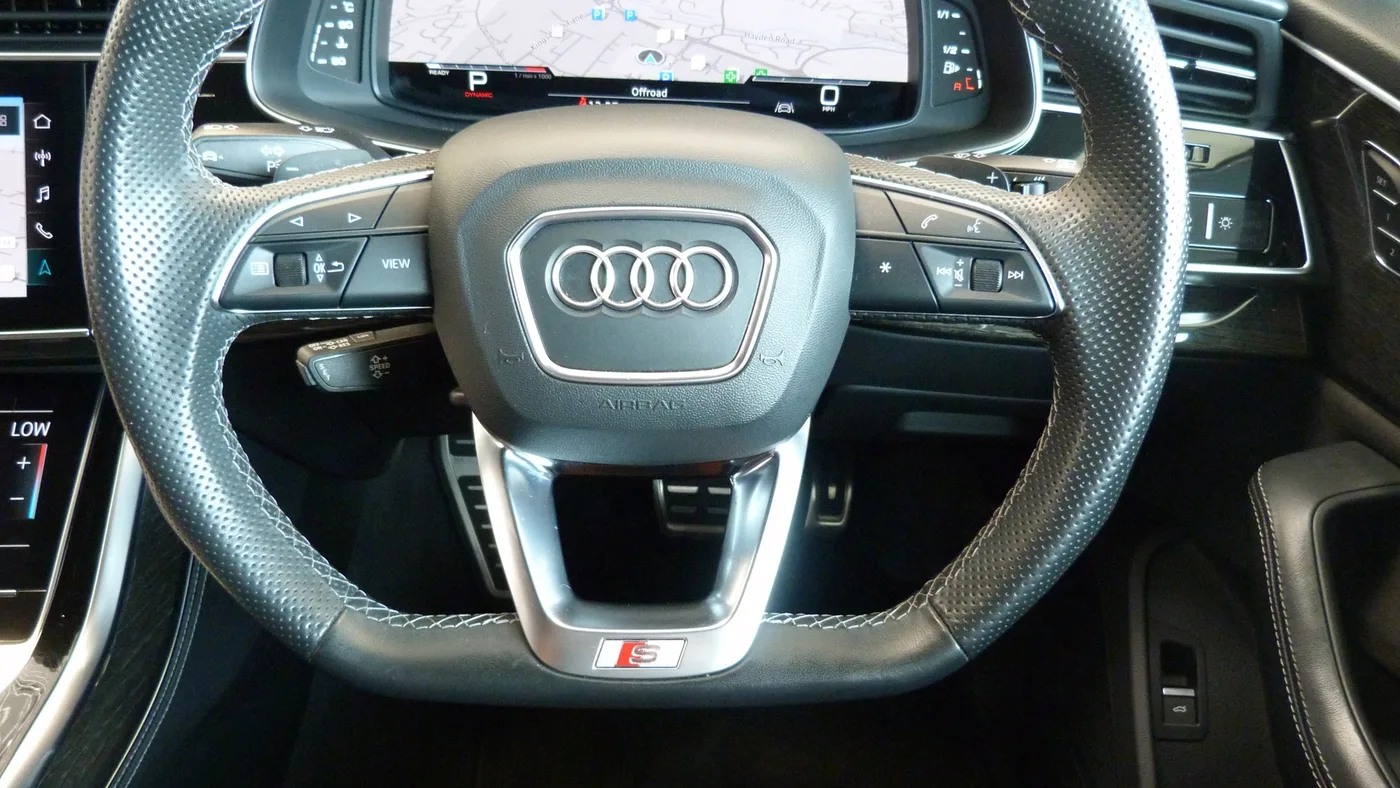 2021 Audi SQ8 angeboten von einer Vertragshändlergruppe in Cardiff, Vereinigtes Königreich, Foto 19 von 25