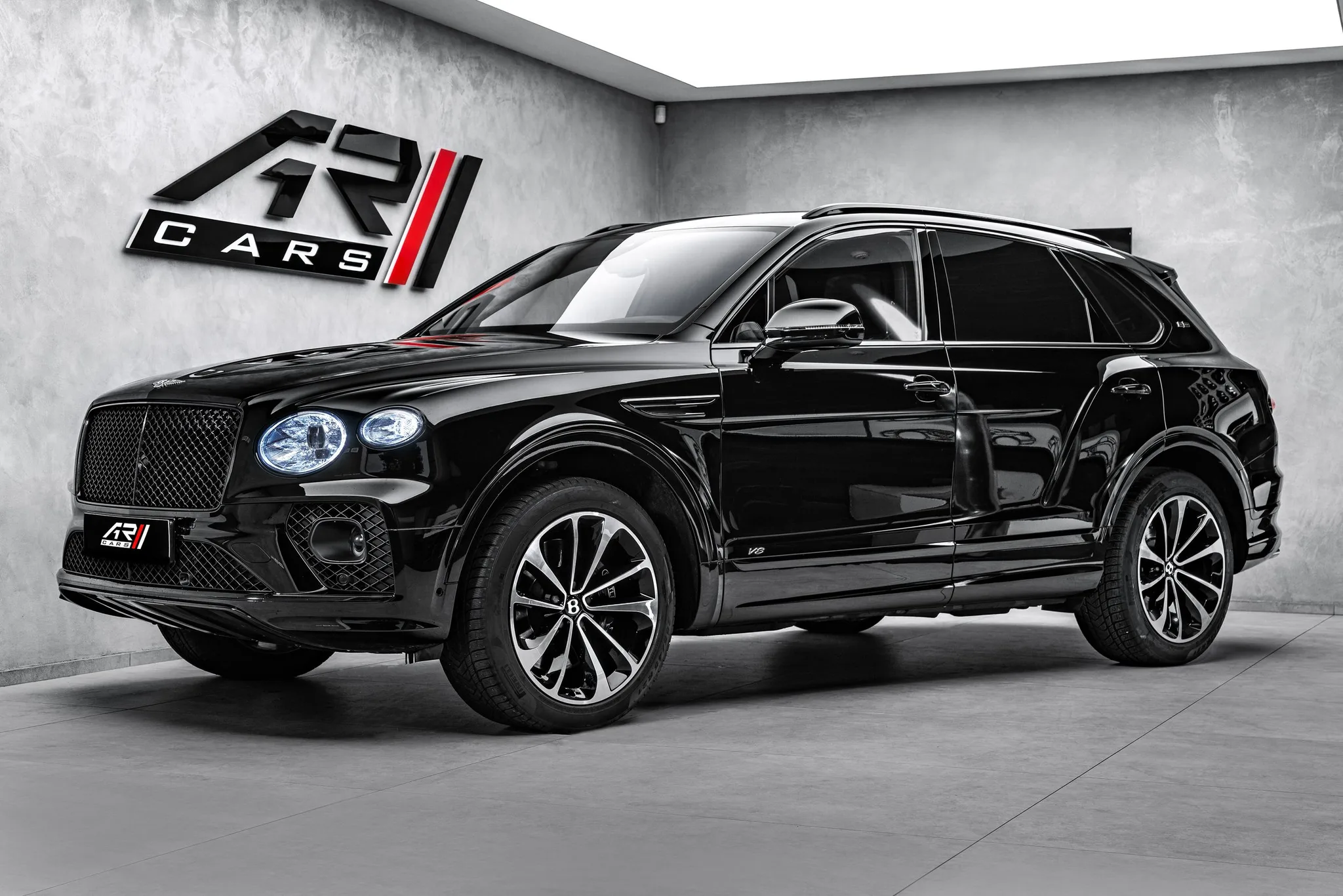 2021 Bentley Bentayga offered by a specialist dealer in Ostrava, Czechia, main photo