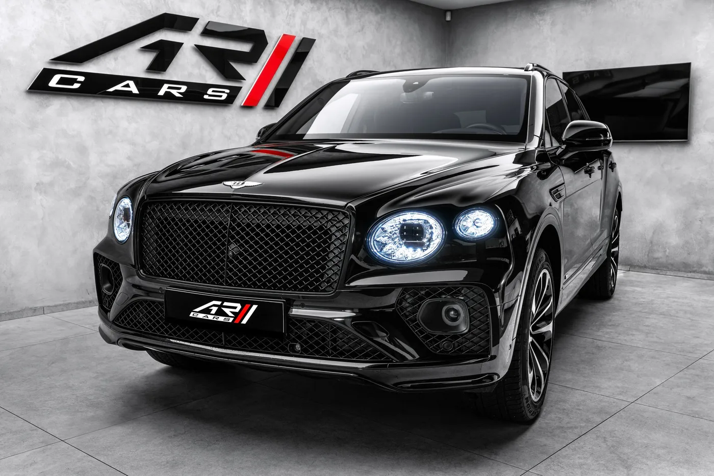 2021 Bentley Bentayga angeboten von einem Fachhändler in Ostrava, Tschechien, Foto 3 von 15
