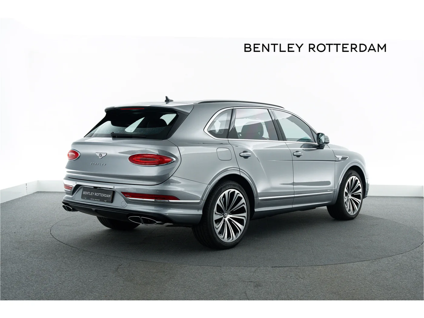 2021 Bentley Bentayga Hybrid angeboten von einem offiziellen Bentley-Vertragshändler in Rotterdam, Niederlande, Foto 3 von 15