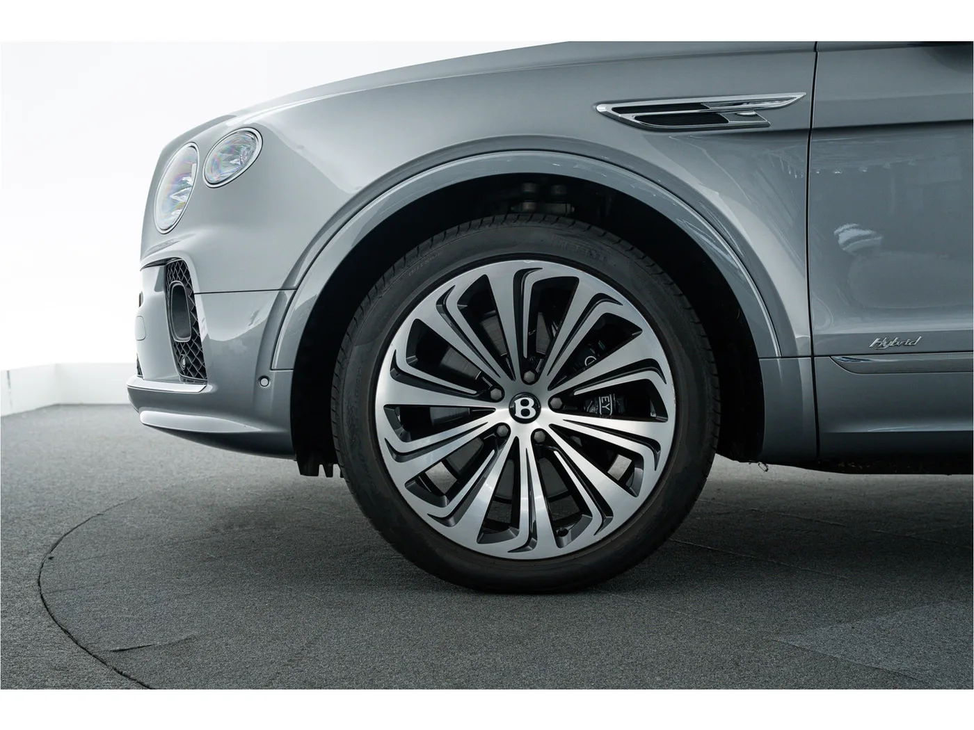2021 Bentley Bentayga Hybrid angeboten von einem offiziellen Bentley-Vertragshändler in Rotterdam, Niederlande, Foto 9 von 15