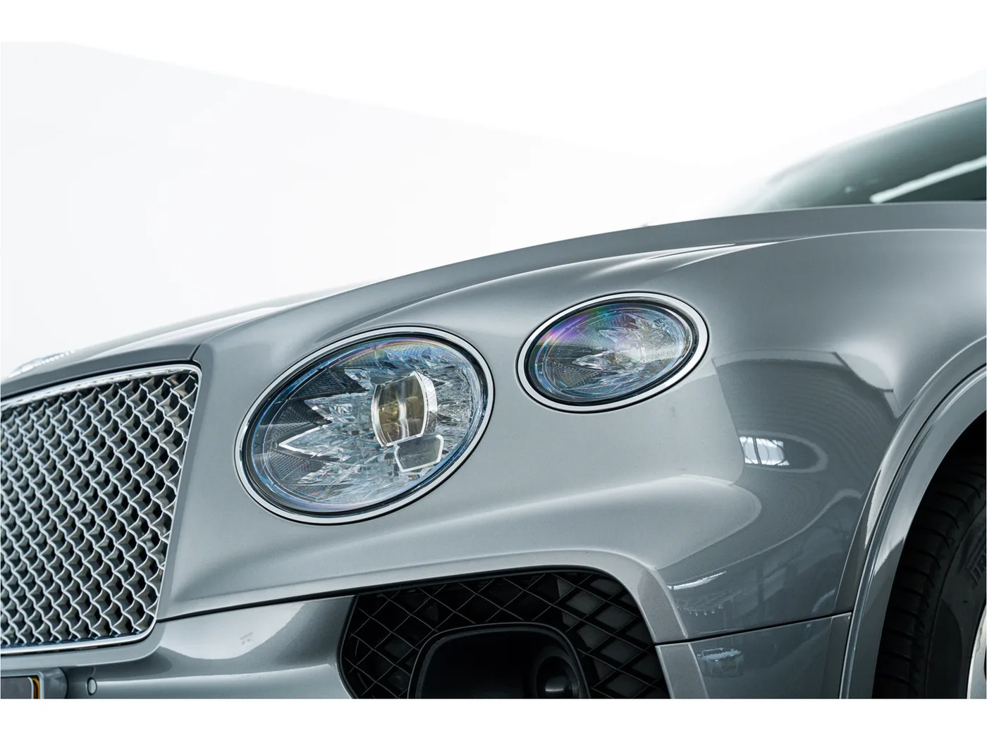 2021 Bentley Bentayga Hybrid angeboten von einem offiziellen Bentley-Vertragshändler in Rotterdam, Niederlande, Foto 12 von 15