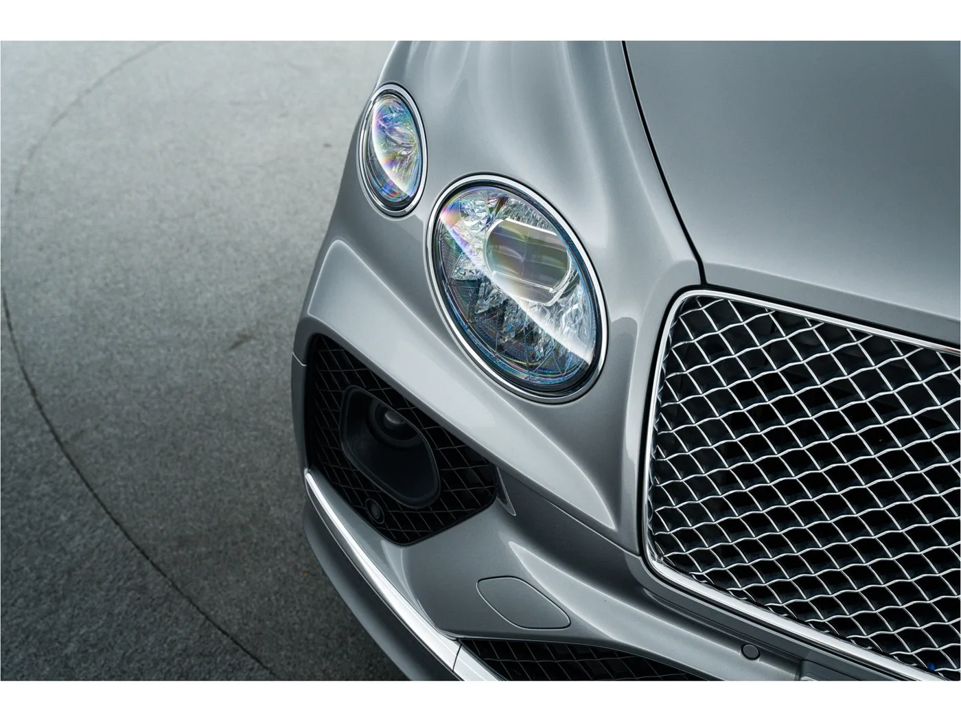 2021 Bentley Bentayga Hybrid angeboten von einem offiziellen Bentley-Vertragshändler in Rotterdam, Niederlande, Foto 13 von 15