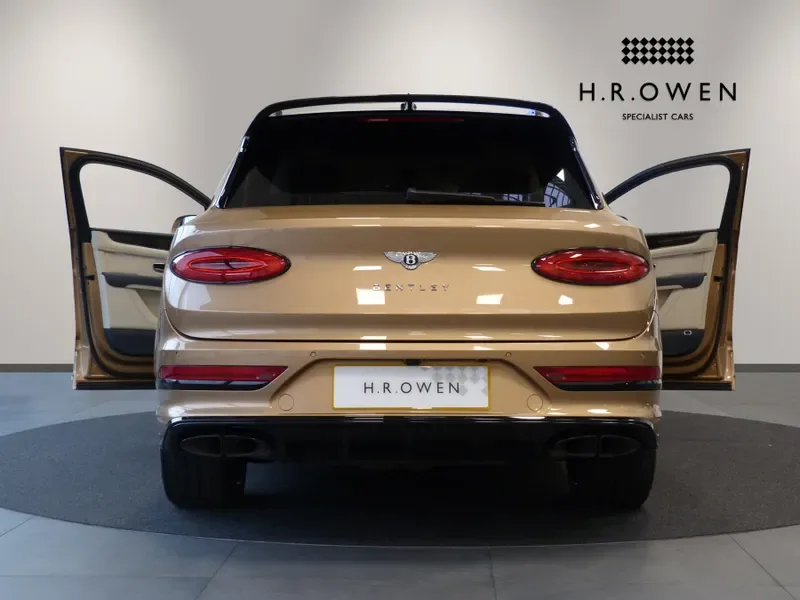 2021 Bentley Bentayga Hybrid, 10/28