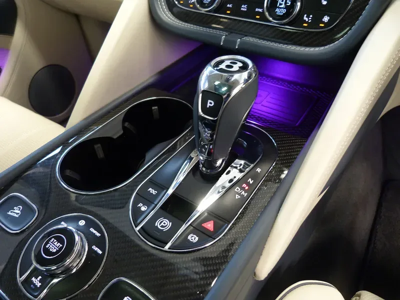 2021 Bentley Bentayga Hybrid, 25/28