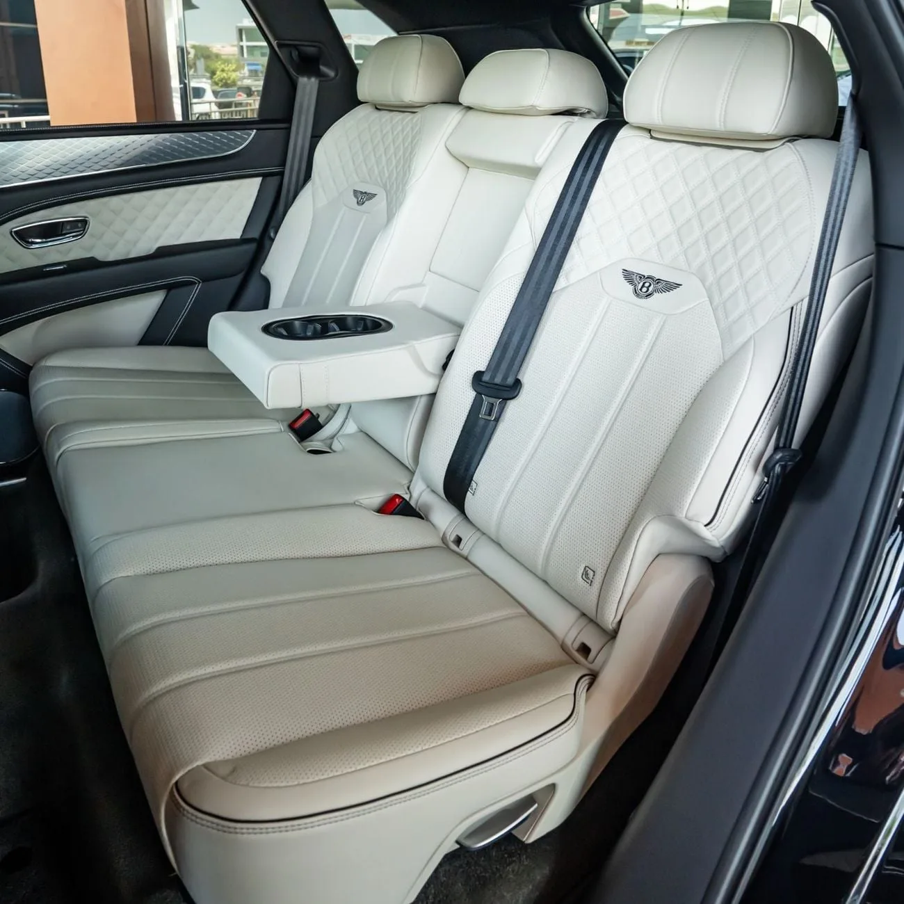 2021 Bentley Bentayga V8, 9/16
