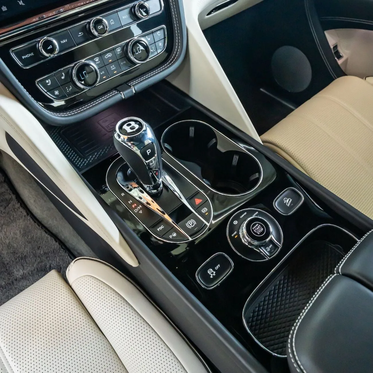 2021 Bentley Bentayga V8, 12/16